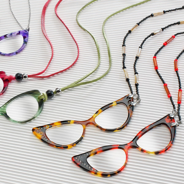 Přívěsek na krk s lupou z kolekce AIRPORT